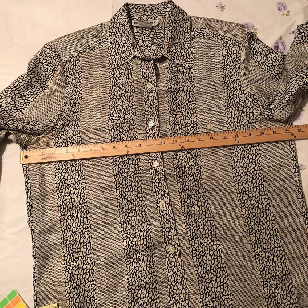 Woman's Gallant Shirt Size 12